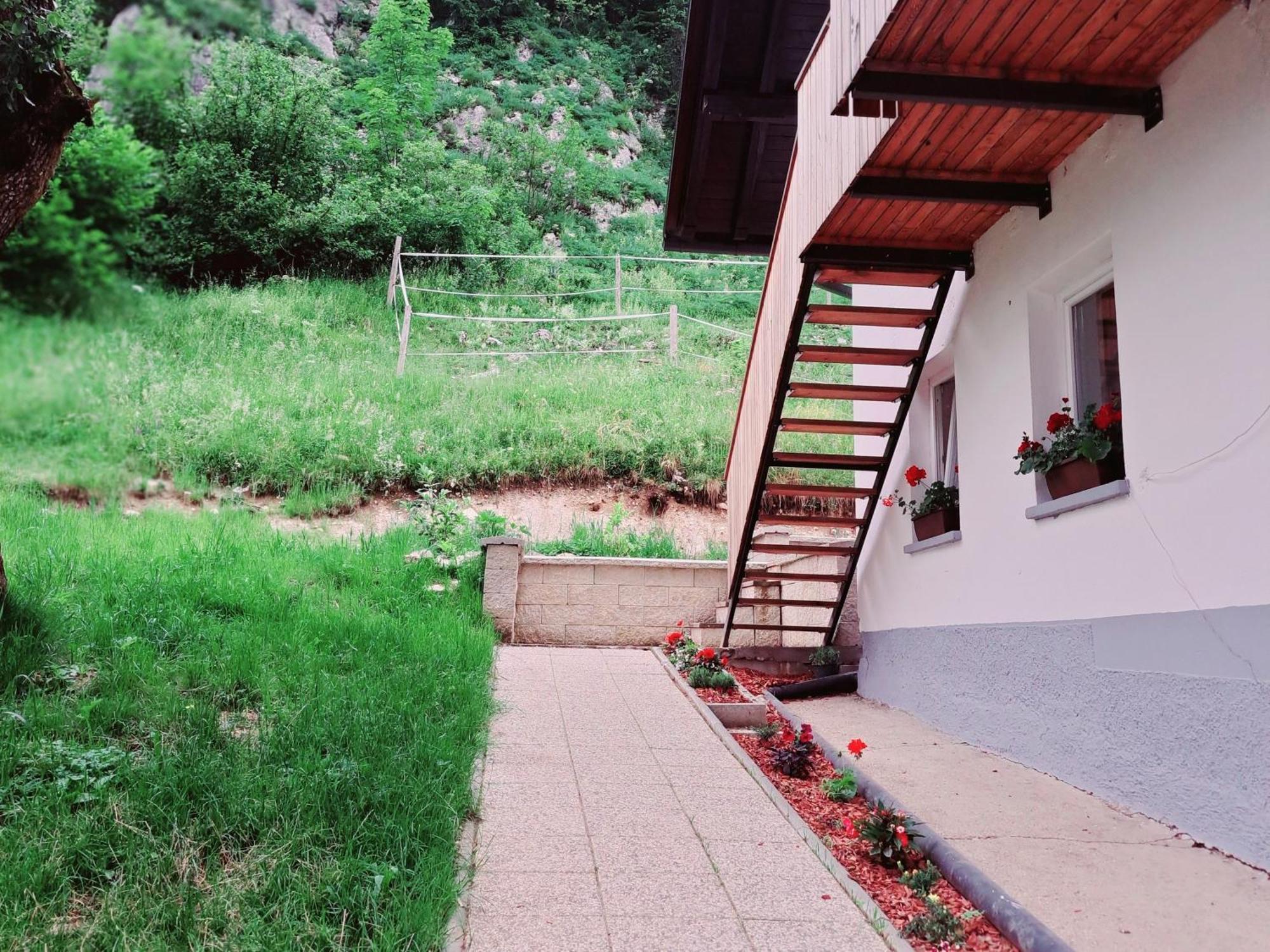 Tourist Farm Pr' Maretc Lägenhet Bohinjska Bistrica Exteriör bild
